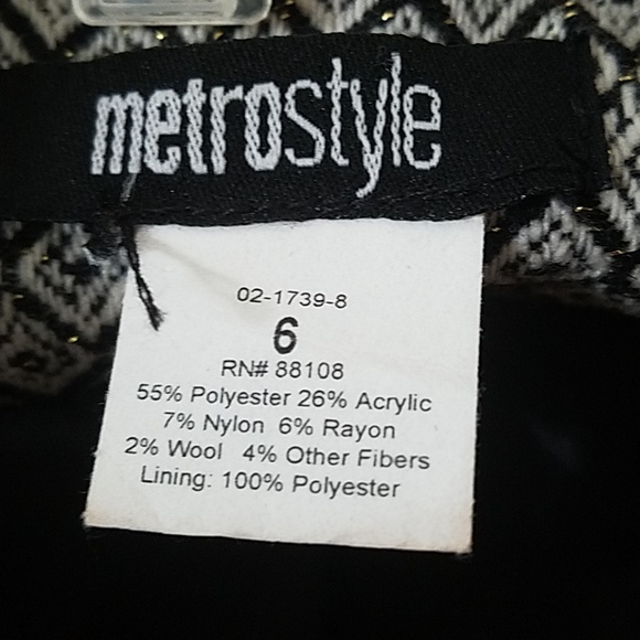 Suit - Picture 4 of 7